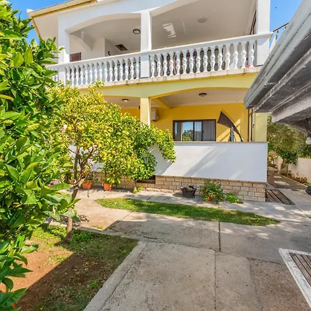 Apartment Awesome In With Wifi Bibinje