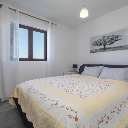 Awesome In With Wifi Apartment Bibinje