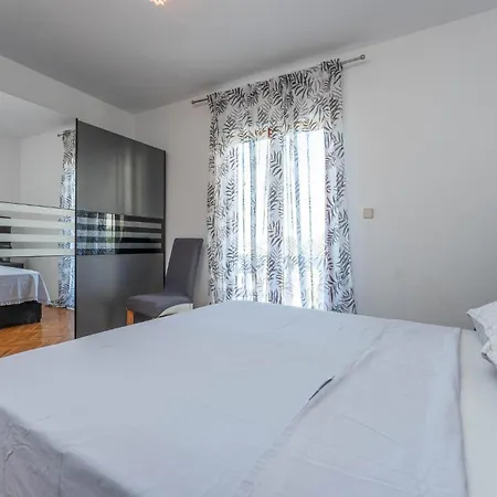 Awesome In With Wifi Apartment Bibinje
