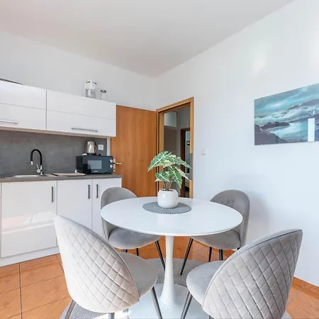 Apartment Awesome In With Wifi